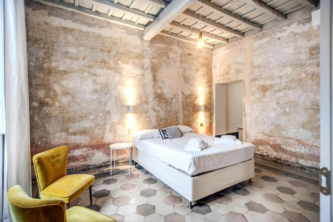 Stylish And Spacious Apartment Next To The Colosseum Рим Екстериор снимка