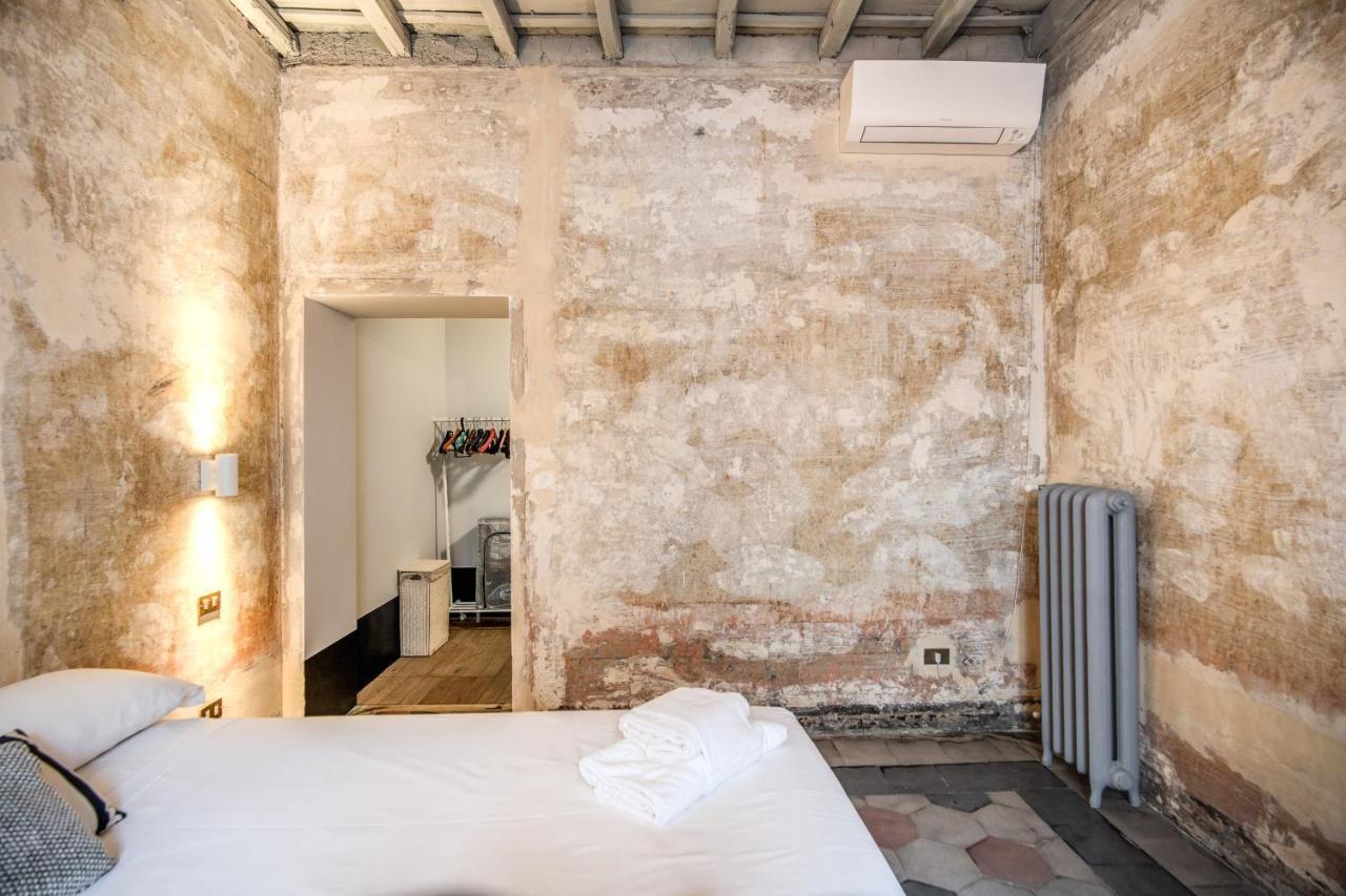 Stylish And Spacious Apartment Next To The Colosseum Рим Екстериор снимка